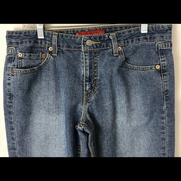 Levis 518 Superlow Stretch Bootcut Size 11 JR S - Picture 2 of 9